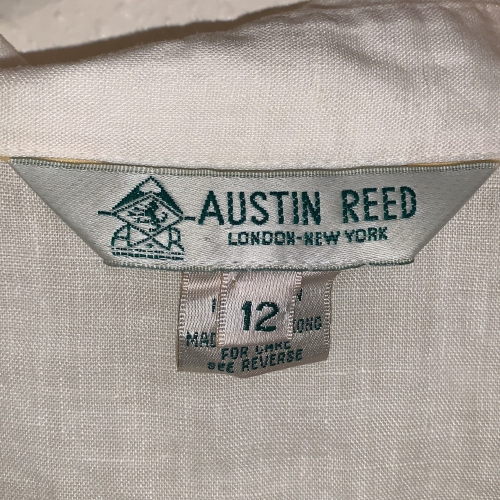 Vintage 80’s/90’s Austin Reed Cream Linen Button Down Shirt View 4